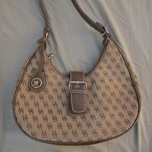 Dooney Bourke